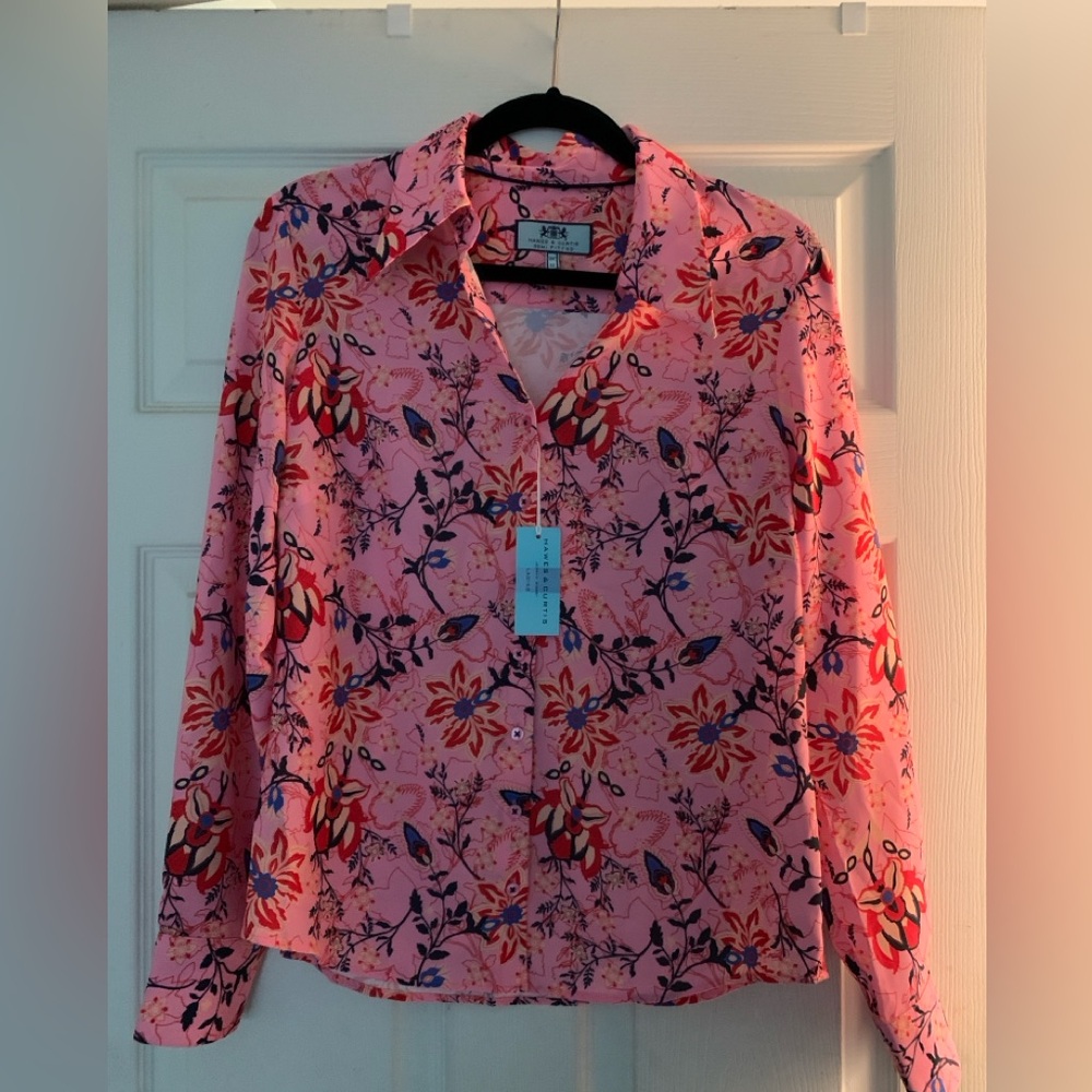 Hawes and Curtis ladies blouse. Brand new with tag. Long sleeve , printed.